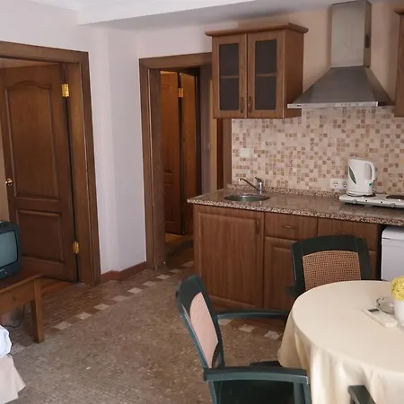 Hotel Kibele & 3*